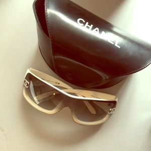 Vintage Chanel sunglasses with Case